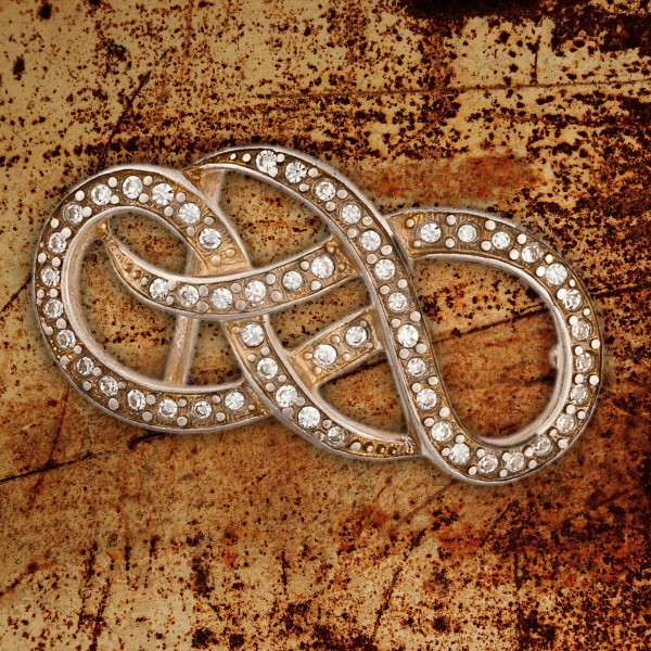 Schließe mit Strass